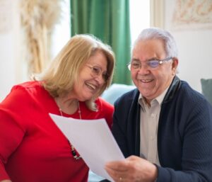 Comparatif Mutuelle Senior Pas Cher : Le Guide Complet Économiser